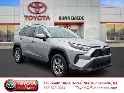 Certified 2022 Toyota RAV4 XLE w/ Convenience Package image 1