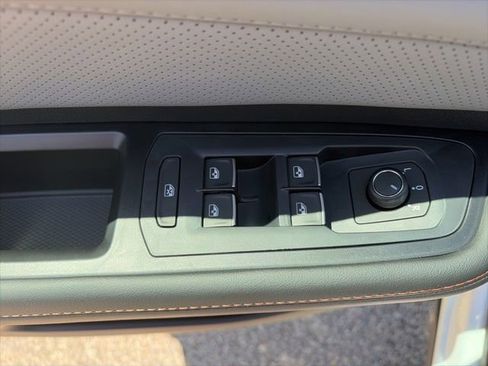 New 2026 Volkswagen Atlas Peak Edition AWD/4WD image 14
