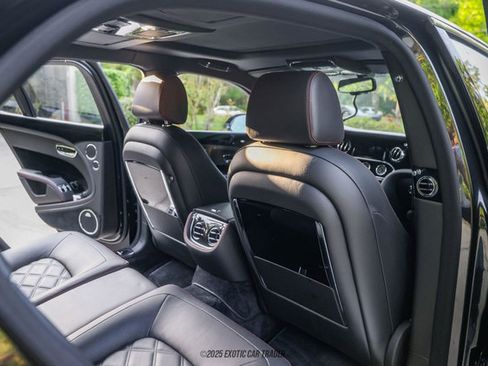 Used 2016 Bentley Mulsanne Speed RWD image 35