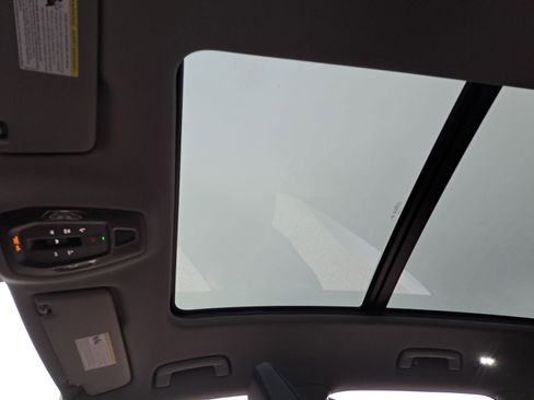 New 2025 Audi Q6 e-tron Premium Plus image 34