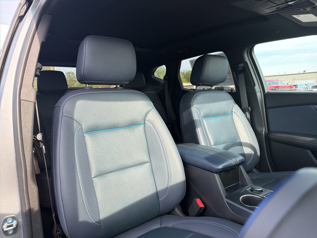 Used 2023 Chevrolet Blazer RS w/ Driver Confidence II Package FWD image 11