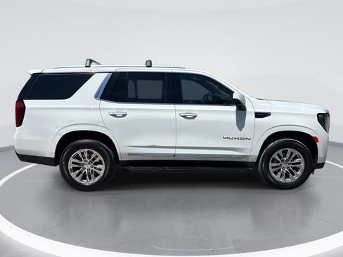 Used 2023 GMC Yukon SLT w/ SLT Premium Package AWD/4WD image 9