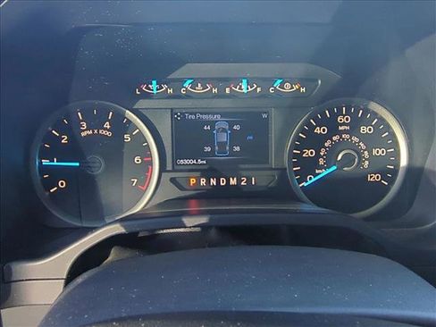 Used 2016 Ford F150 XLT w/ Equipment Group 302A Luxury image 9