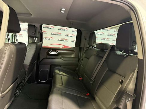 Used 2025 GMC Sierra 1500 SLT AWD/4WD image 36
