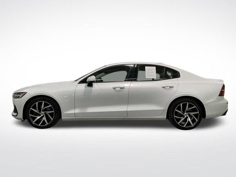 Used 2020 Volvo S60 T5 Momentum w/ Protection Package Premier FWD image 26