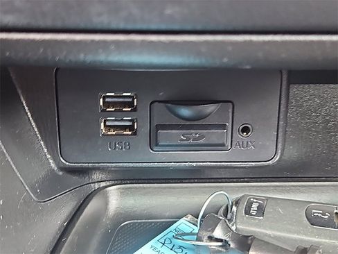 Used 2017 MAZDA MAZDA3 Touring image 17