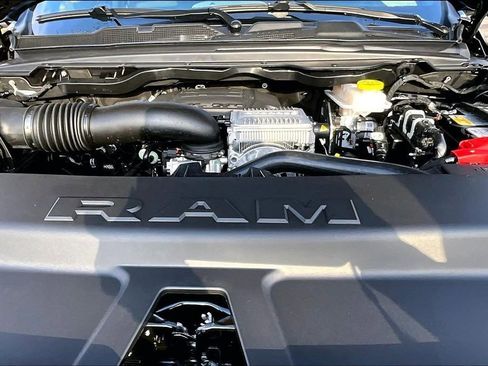 New 2026 RAM 1500 Laramie AWD/4WD image 11