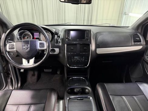 Used 2017 Dodge Grand Caravan GT FWD image 13