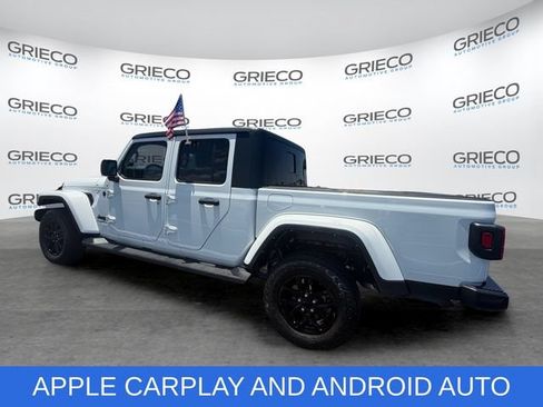 Used 2022 Jeep Gladiator Sport AWD/4WD image 5
