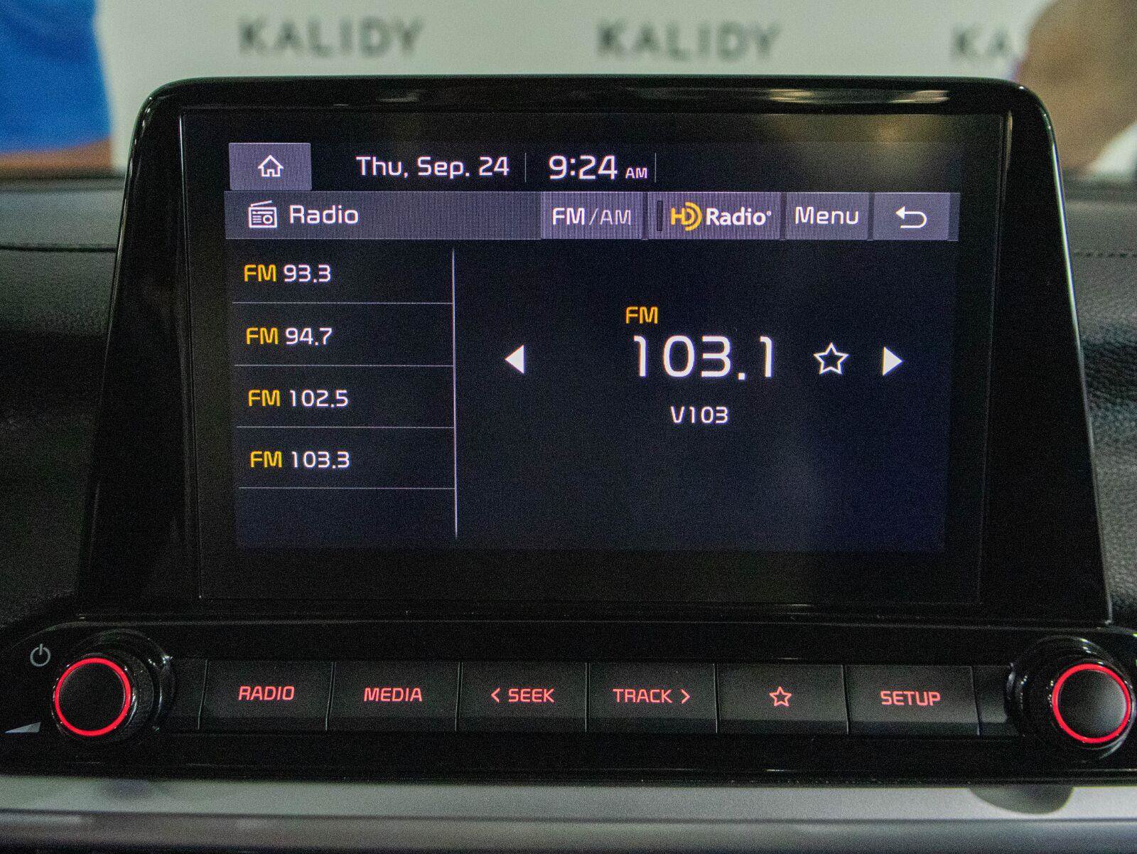 Used 2023 Kia Forte LXS w/ LXS Technology Package FWD image 8