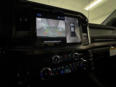 New 2026 Ford F250 Lariat w/ Black Appearance Package AWD/4WD image 18