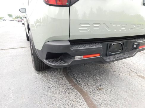Used 2025 Hyundai Santa Cruz SE FWD image 5