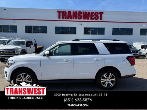 Certified 2024 Ford Expedition Limited image 2