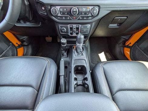 New 2025 Jeep Wrangler Unlimited Sahara w/ Safety Group AWD/4WD image 19