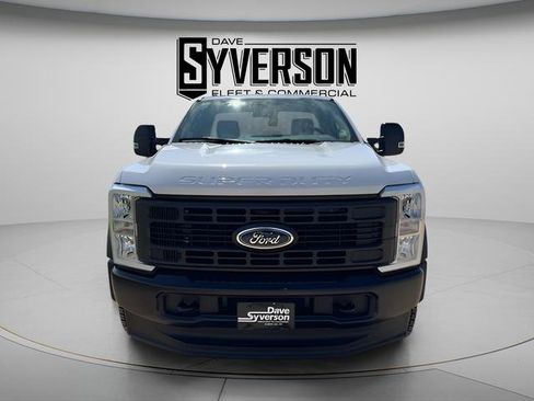 New 2025 Ford F550 4x4 Regular Cab Super Duty image 8
