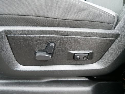 Used 2024 RAM 2500 Big Horn w/ Bed Utility Group image 15