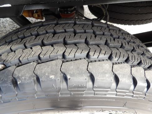 Used 2024 Ford Transit 250 148 Medium Roof w/ Load Area Protection Package image 48