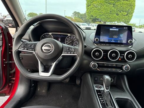 Used 2024 Nissan Sentra SV FWD image 23