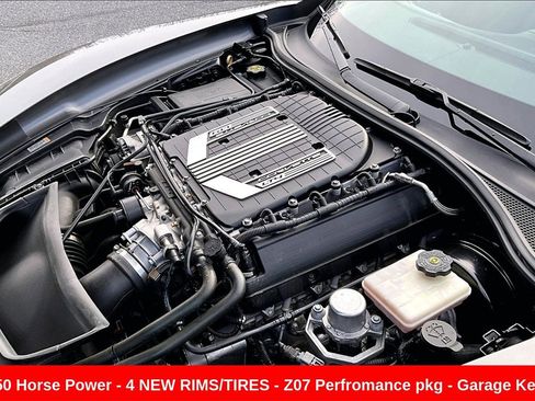 Used 2015 Chevrolet Corvette Z06 w/ 3LZ Preferred Equipment Group image 27