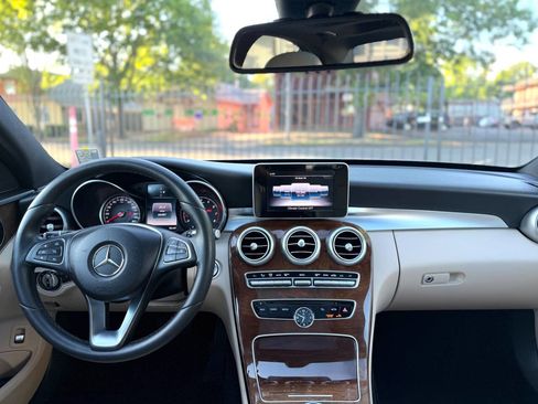 Used 2018 Mercedes-Benz C 300 Sedan w/ Premium Package image 9