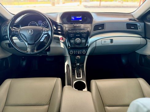 Used 2018 Acura ILX FWD image 14