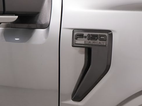Used 2025 Ford F150 Lariat w/ Equipment Group 502A High AWD/4WD image 35