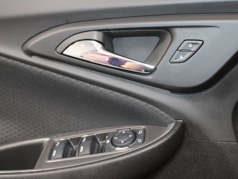 Used 2025 Chevrolet Malibu LT FWD image 38