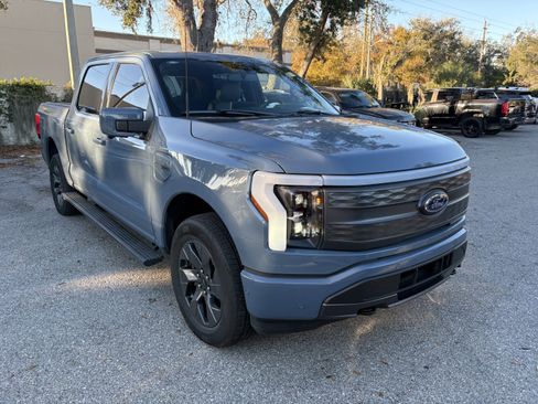 Used 2023 Ford F150 Lightning Lariat w/ Equipment Group 511A High image 1