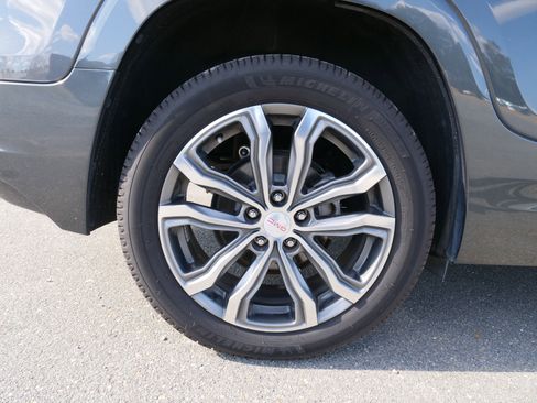 Used 2019 GMC Terrain Denali w/ Advanced Safety Package image 11