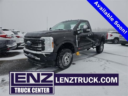 Used 2024 Ford F350 XL image 1