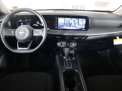 New 2026 Nissan Kicks S image 19