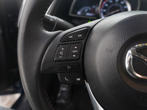 Used 2014 MAZDA MAZDA3 i Grand Touring image 26