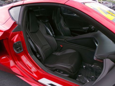 Used 2021 Chevrolet Corvette Stingray Coupe w/ 1LT RWD image 15