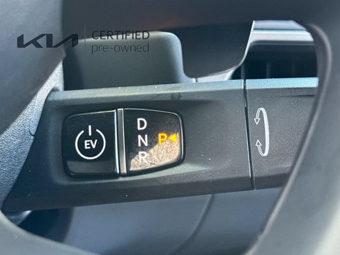 Certified 2024 Kia EV9 Light Long Range RWD image 22