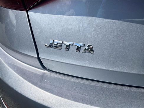 Used 2020 Volkswagen Jetta SE FWD image 10