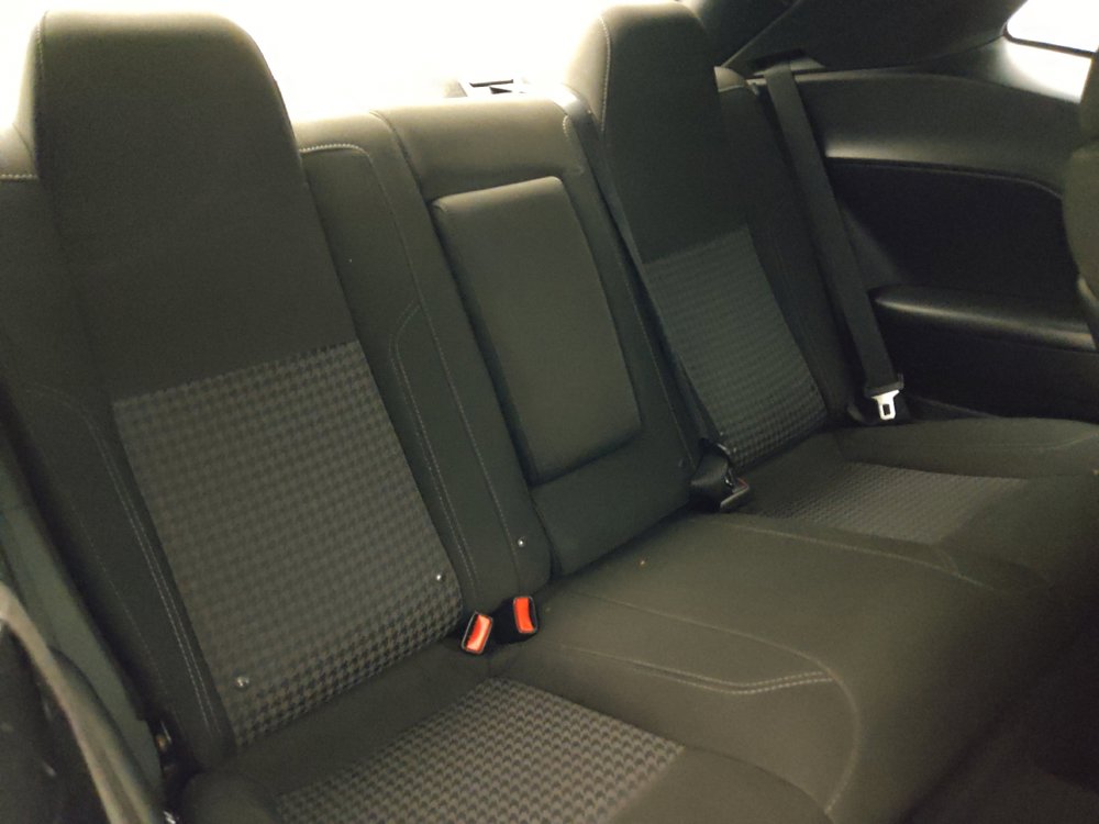 Used 2018 Dodge Challenger SXT RWD image 19