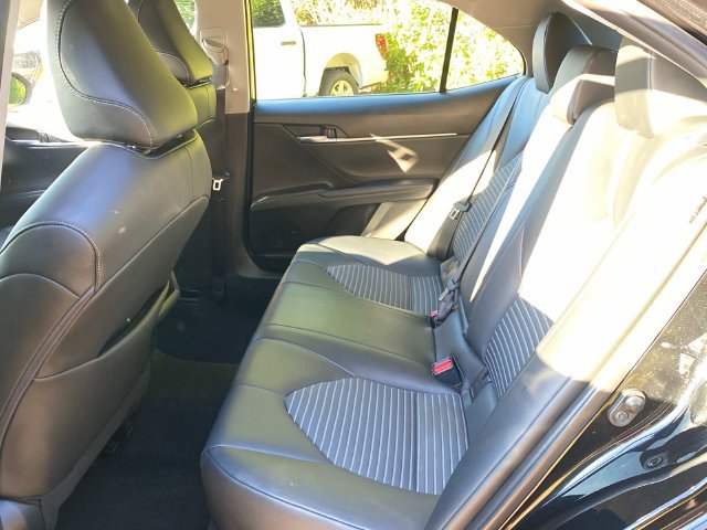 Used 2023 Toyota Camry SE FWD image 9