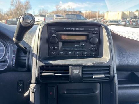Used 2005 Honda CR-V EX image 12