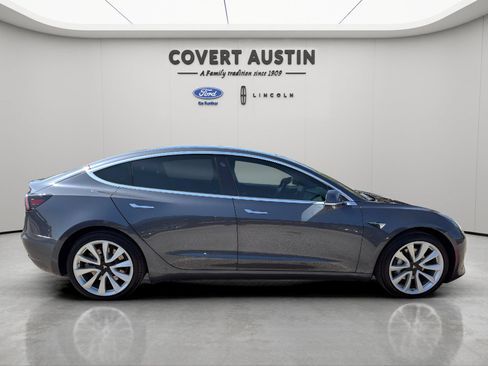 Used 2019 Tesla Model 3 Standard Range Plus RWD image 4