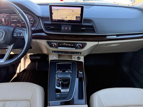 Used 2018 Audi Q5 2.0T Premium Plus w/ Premium Plus Package image 25
