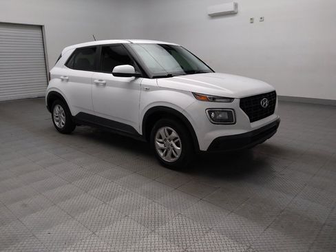 Used 2023 Hyundai Venue SE w/ Cargo Package image 13