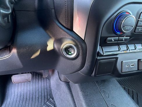 Used 2021 Chevrolet Silverado 1500 LT image 17