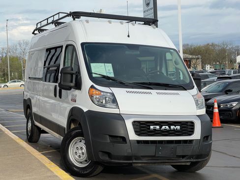Used 2021 RAM ProMaster 2500 FWD image 2