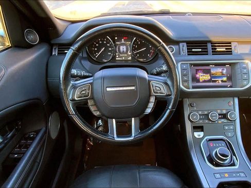 Used 2018 Land Rover Range Rover Evoque Landmark Edition image 5