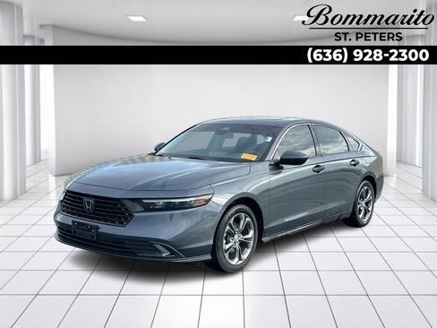 Used 2023 Honda Accord EX image 1