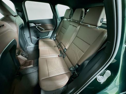 Used 2025 BMW X1 xDrive28i w/ Premium Package image 17