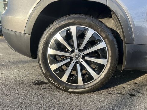 Certified 2022 Mercedes-Benz GLB 250 4MATIC image 9