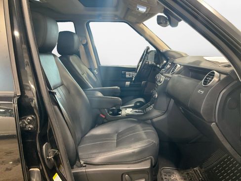 Used 2015 Land Rover LR4 HSE image 15