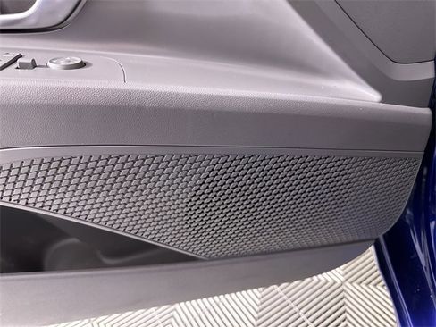 Used 2022 Hyundai Elantra SEL w/ Convenience Package image 25