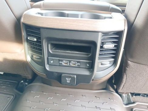 New 2026 RAM 2500 Limited image 28